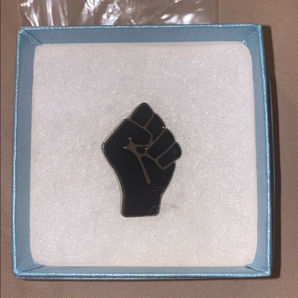 BLM Pin - Picture 3 of 4